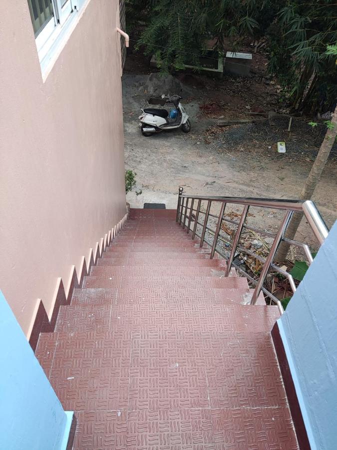 Sri Sai Farm House Пондичери Екстериор снимка